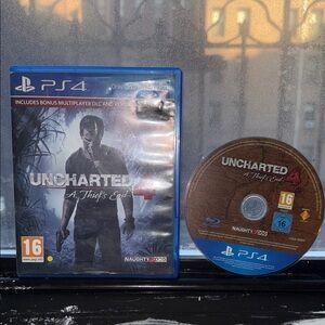 Uncharted 4: A Thief's End for PS4 - Blue Case